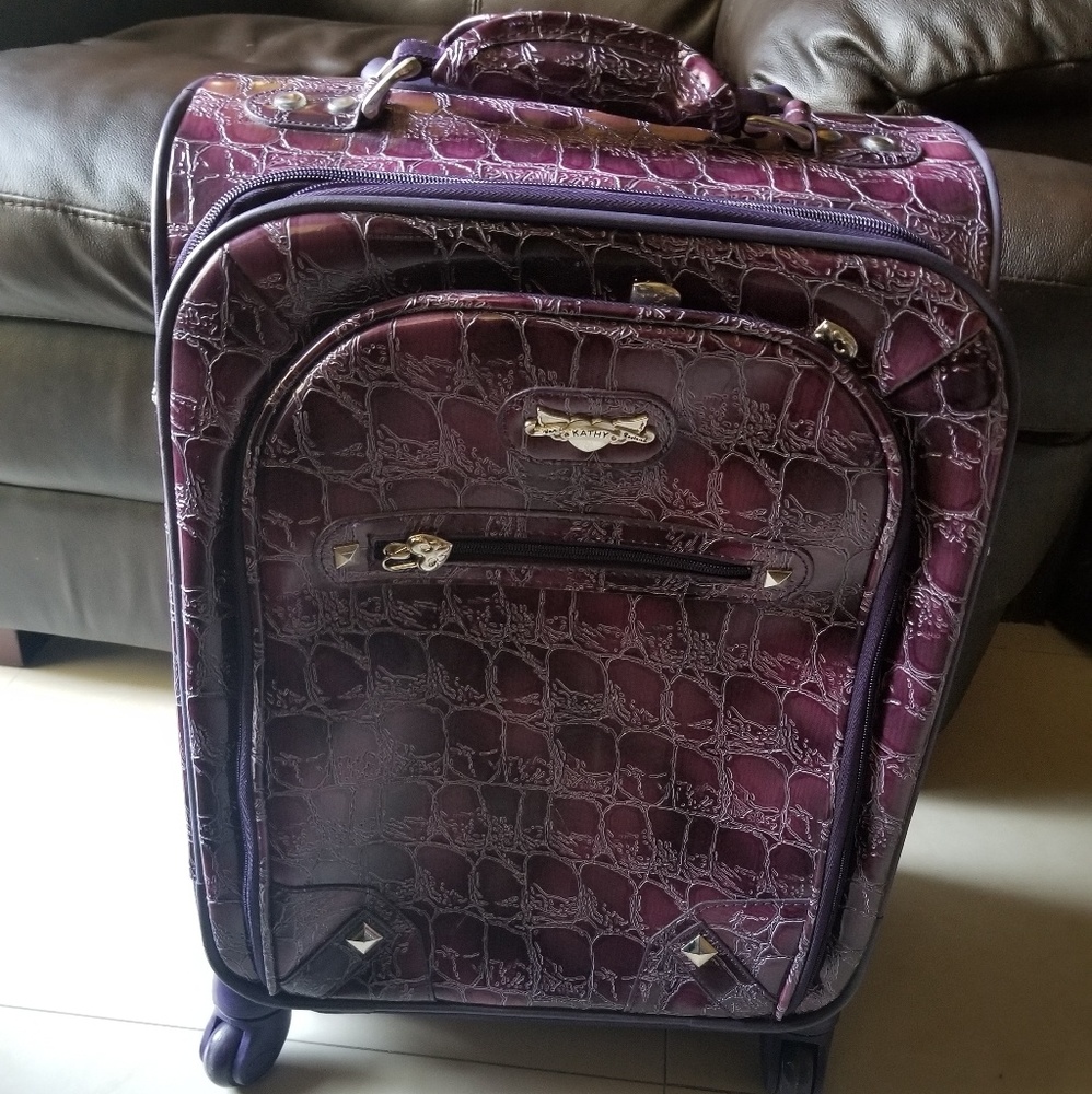 Luggage 21"
